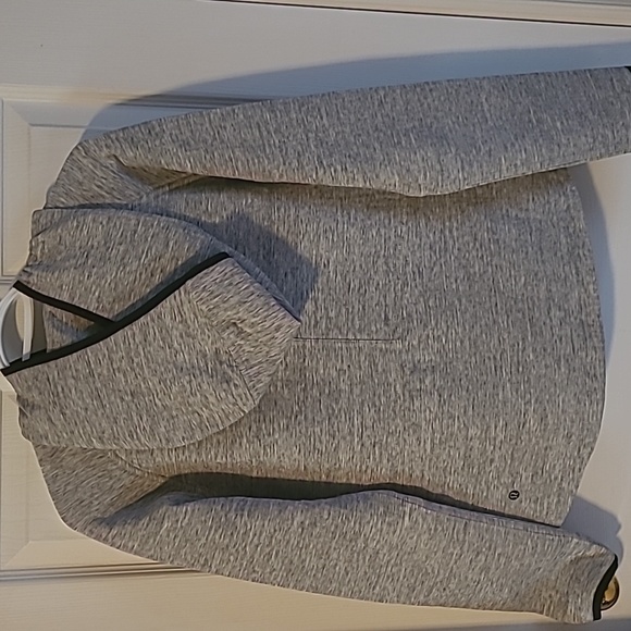 Lululemon City Bound Hoodie - Picture 7 of 7